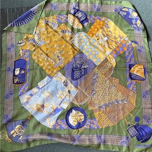 Hermes Annie Faivre c.1986 "Kimons et Inros" Japanese Kimono Print Silk Scarf